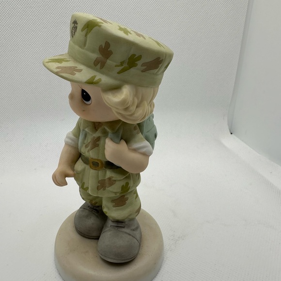 Precious Moments Female Marine/Navy - Picture 4 of 5